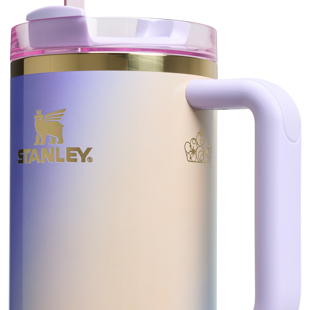 Car-Cup Friendly The Wicked for Good Quencher H2.0 Flowstate Tumbler D245R - 40oz Large Capacity Car-Cup Friendly Quencher Detail