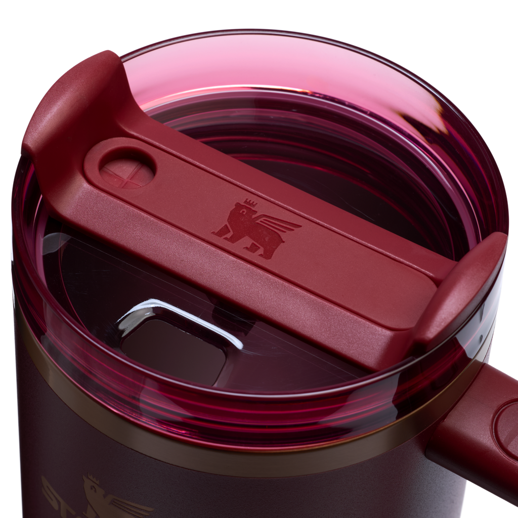 Double-Wall Vacuum The Quencher H2.0 Flowstate Tumbler  | Stanley Create D332L - FlowState 3-Position Lid Insulated Travel Mug Detail