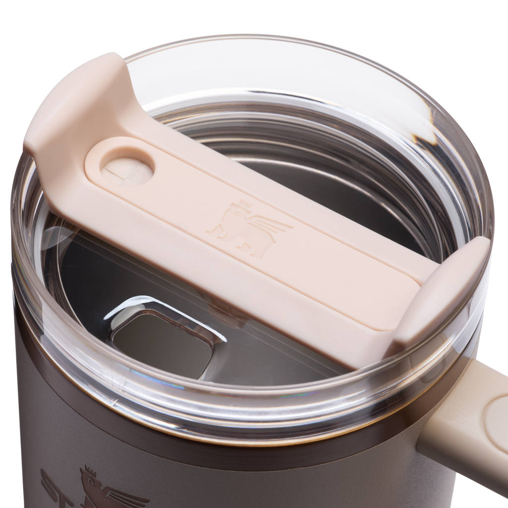Double-Wall Vacuum The Quencher H2.0 Flowstate Tumbler  | Stanley Create D332L - FlowState 3-Position Lid Insulated Travel Mug Detail