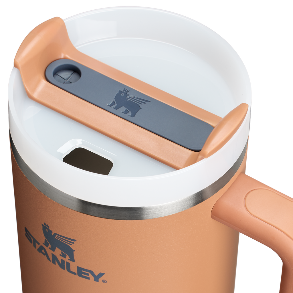Double-Wall Vacuum The Quencher H2.0 Flowstate Tumbler  | Stanley Create D332L - FlowState 3-Position Lid Insulated Travel Mug Detail